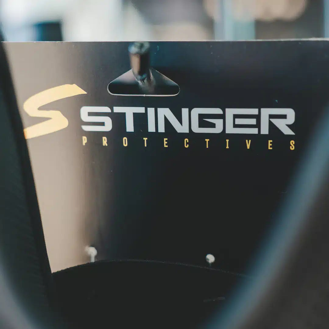 Stinger Select Leg Guard